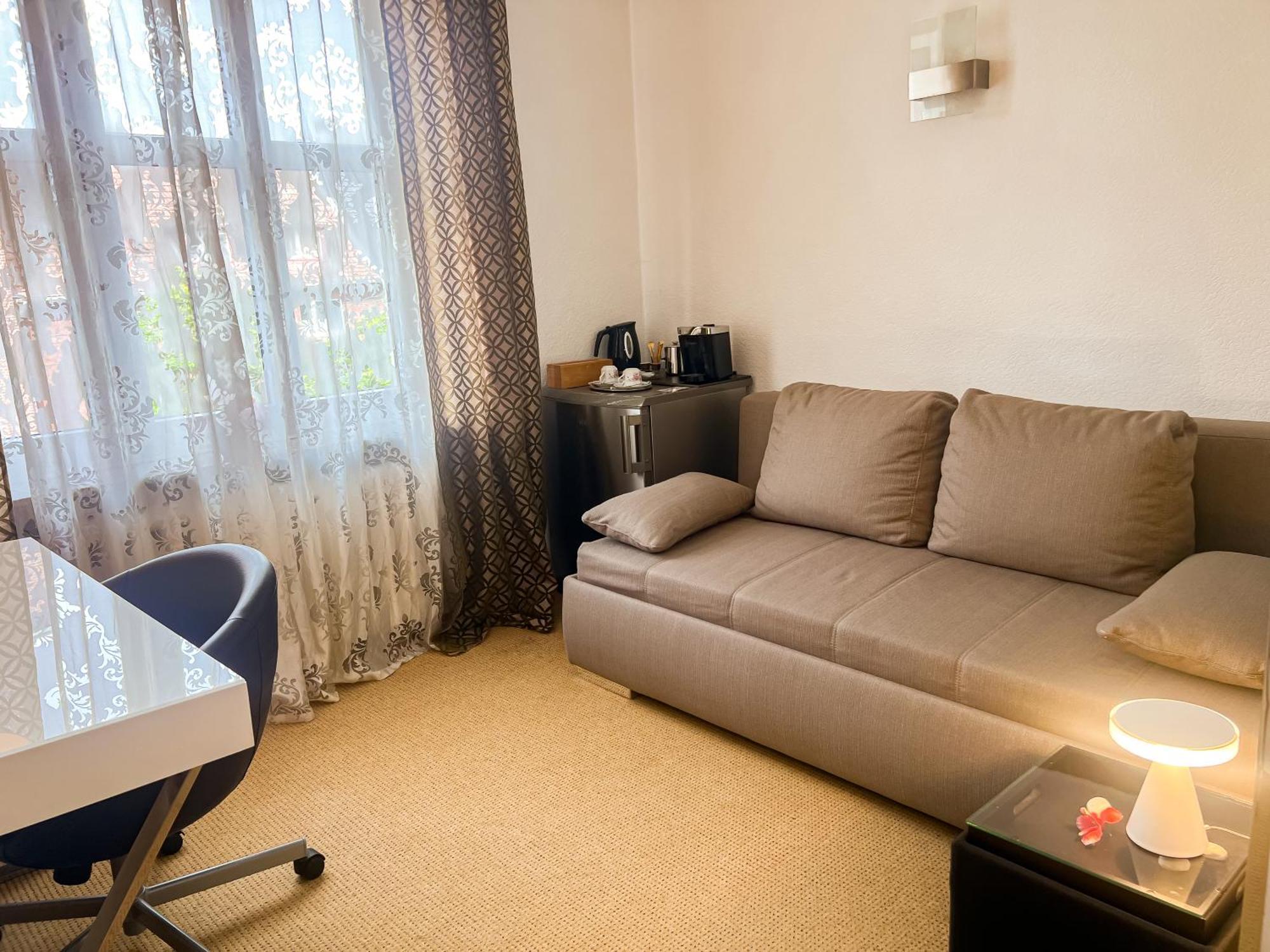 Hotel Service Apartments Am Prinzenplatz Kamp-Lintfort Esterno foto