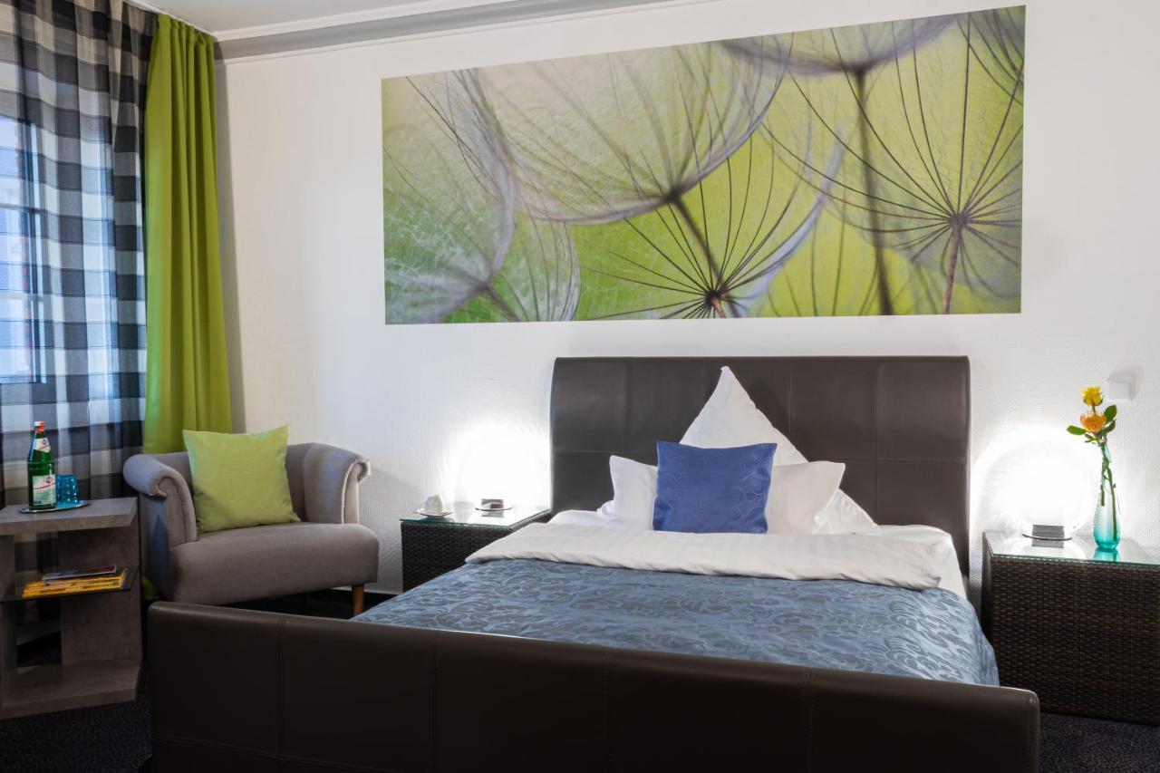 Hotel Service Apartments Am Prinzenplatz Kamp-Lintfort Esterno foto
