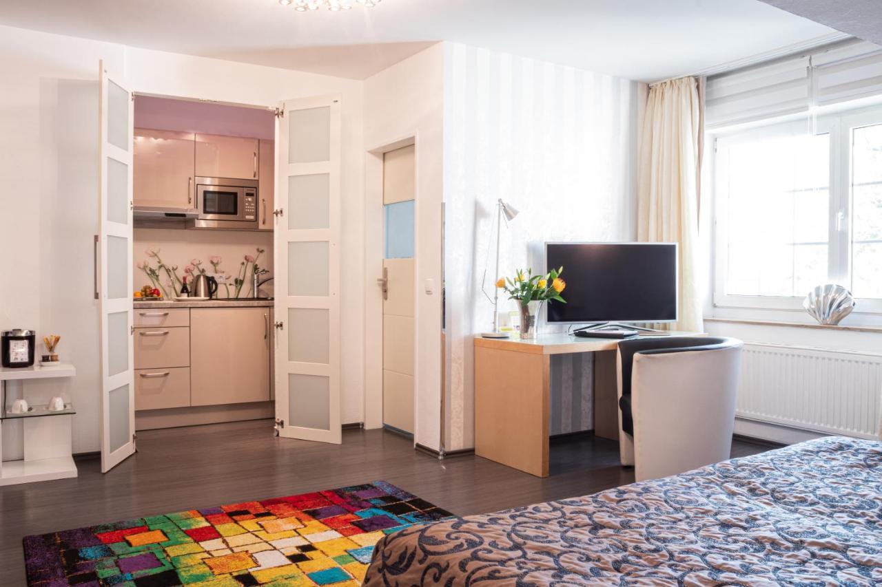Hotel Service Apartments Am Prinzenplatz Kamp-Lintfort Esterno foto